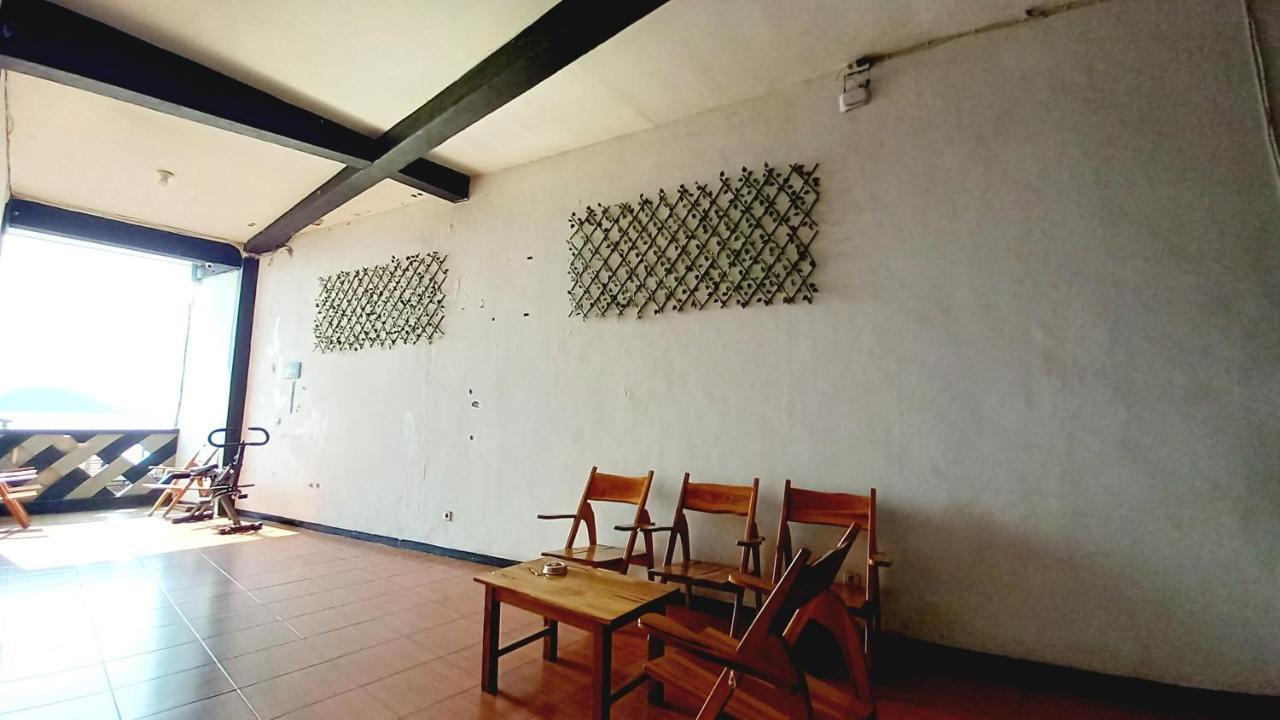 Dc Hotel & Hostel Labuan Bajo Dış mekan fotoğraf