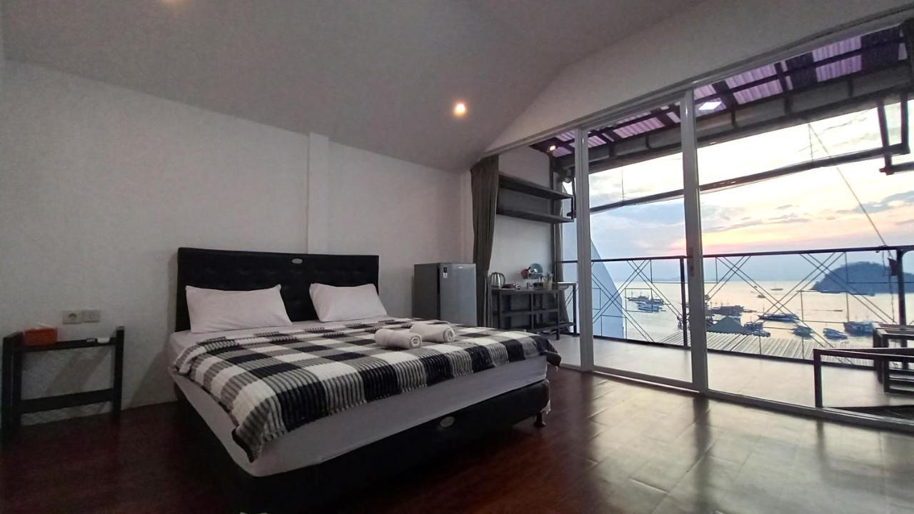 Dc Hotel & Hostel Labuan Bajo Dış mekan fotoğraf