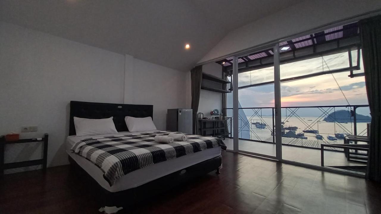 Dc Hotel & Hostel Labuan Bajo Dış mekan fotoğraf
