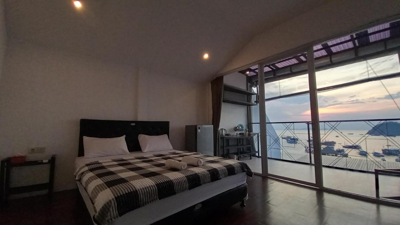 Dc Hotel & Hostel Labuan Bajo Dış mekan fotoğraf