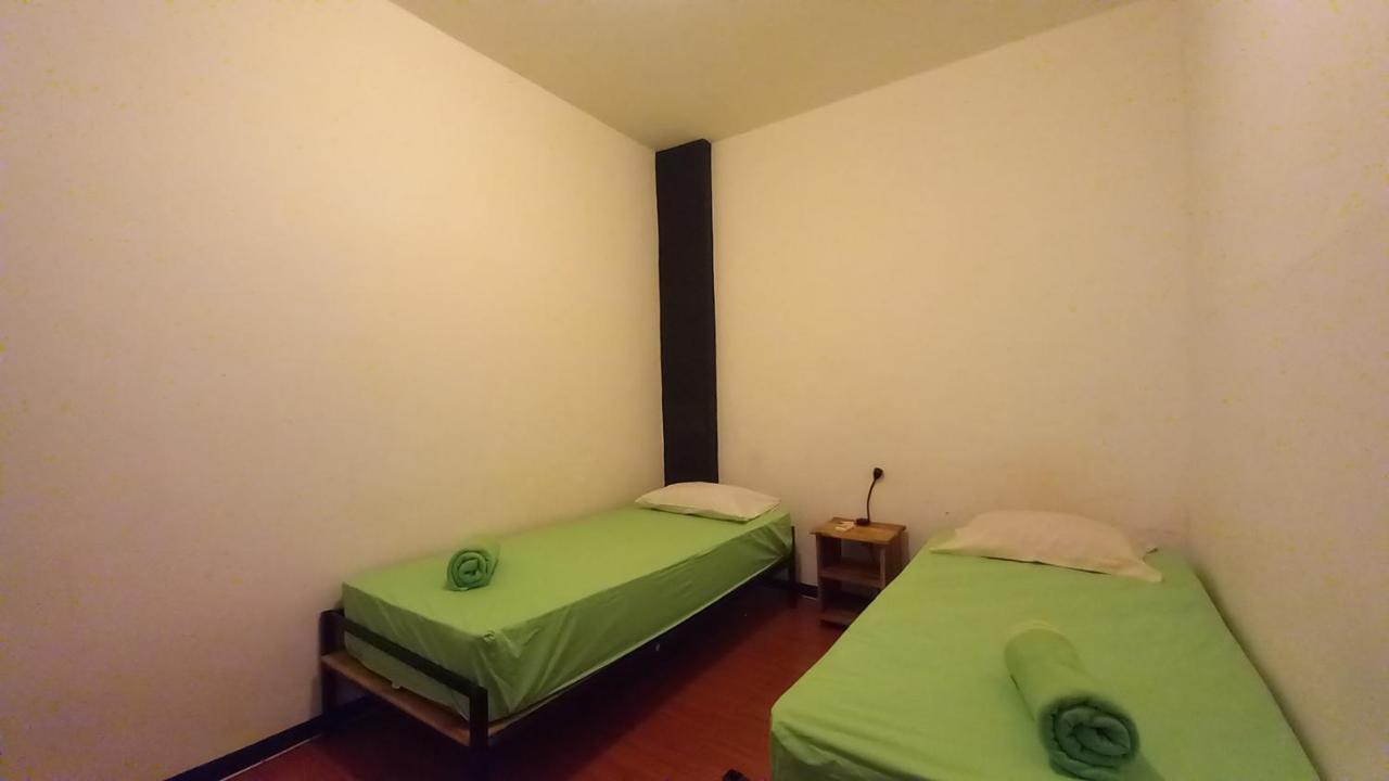 Dc Hotel & Hostel Labuan Bajo Dış mekan fotoğraf