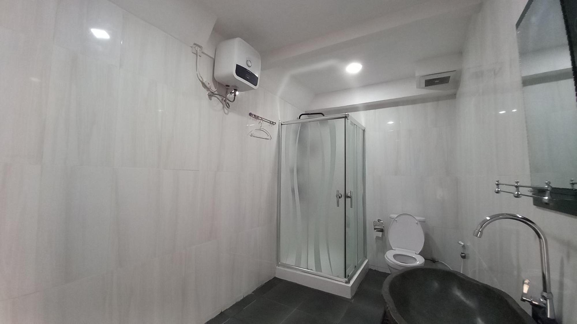 Dc Hotel & Hostel Labuan Bajo Dış mekan fotoğraf