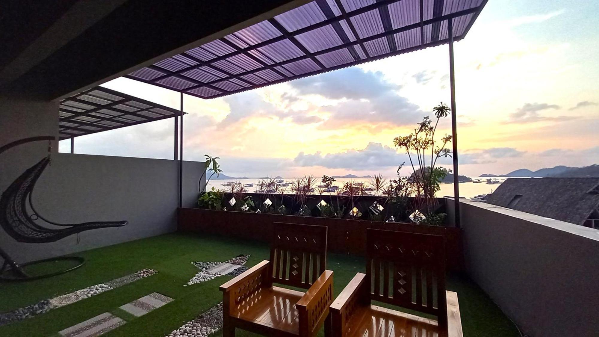 Dc Hotel & Hostel Labuan Bajo Dış mekan fotoğraf