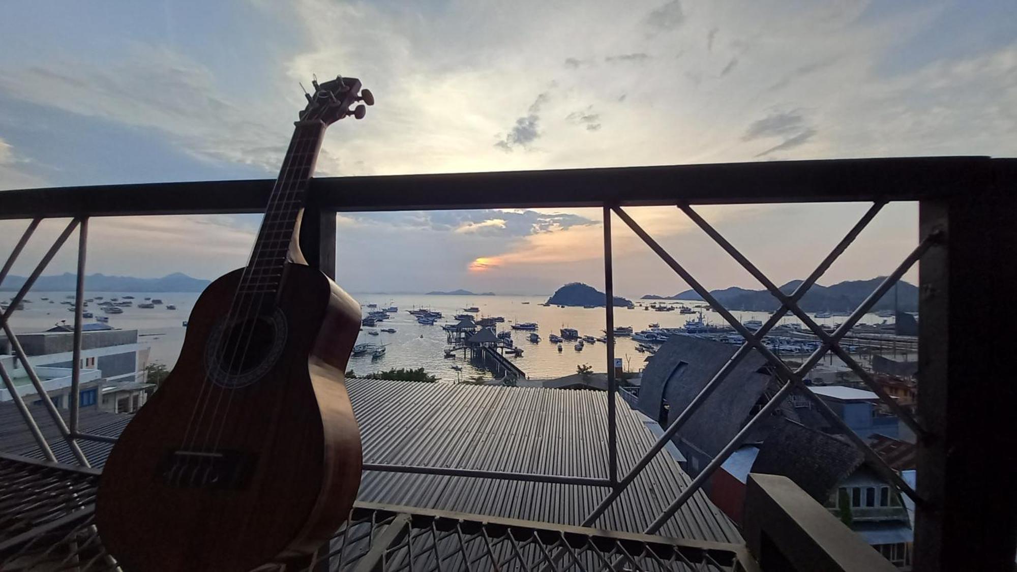 Dc Hotel & Hostel Labuan Bajo Dış mekan fotoğraf