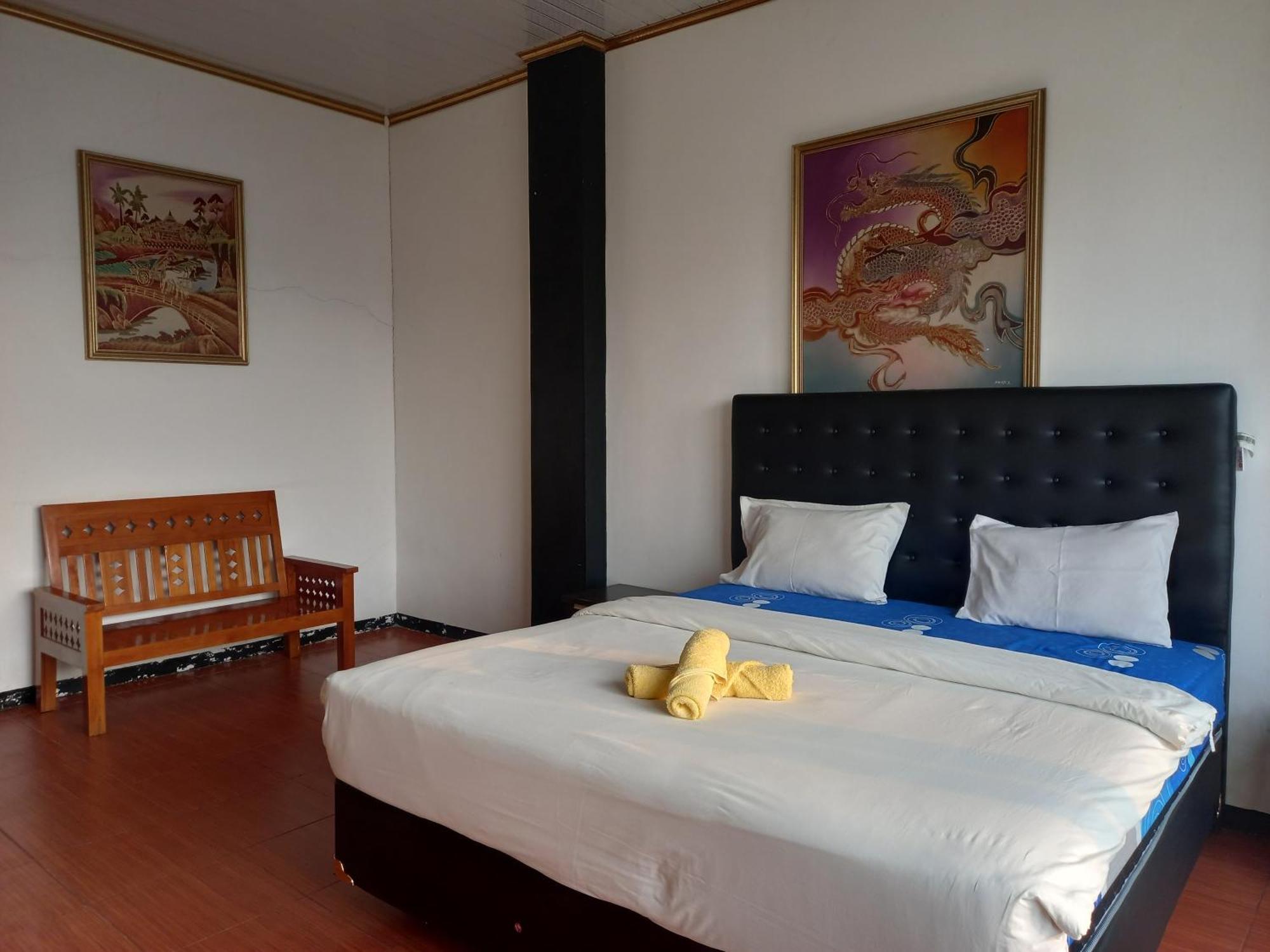 Dc Hotel & Hostel Labuan Bajo Dış mekan fotoğraf